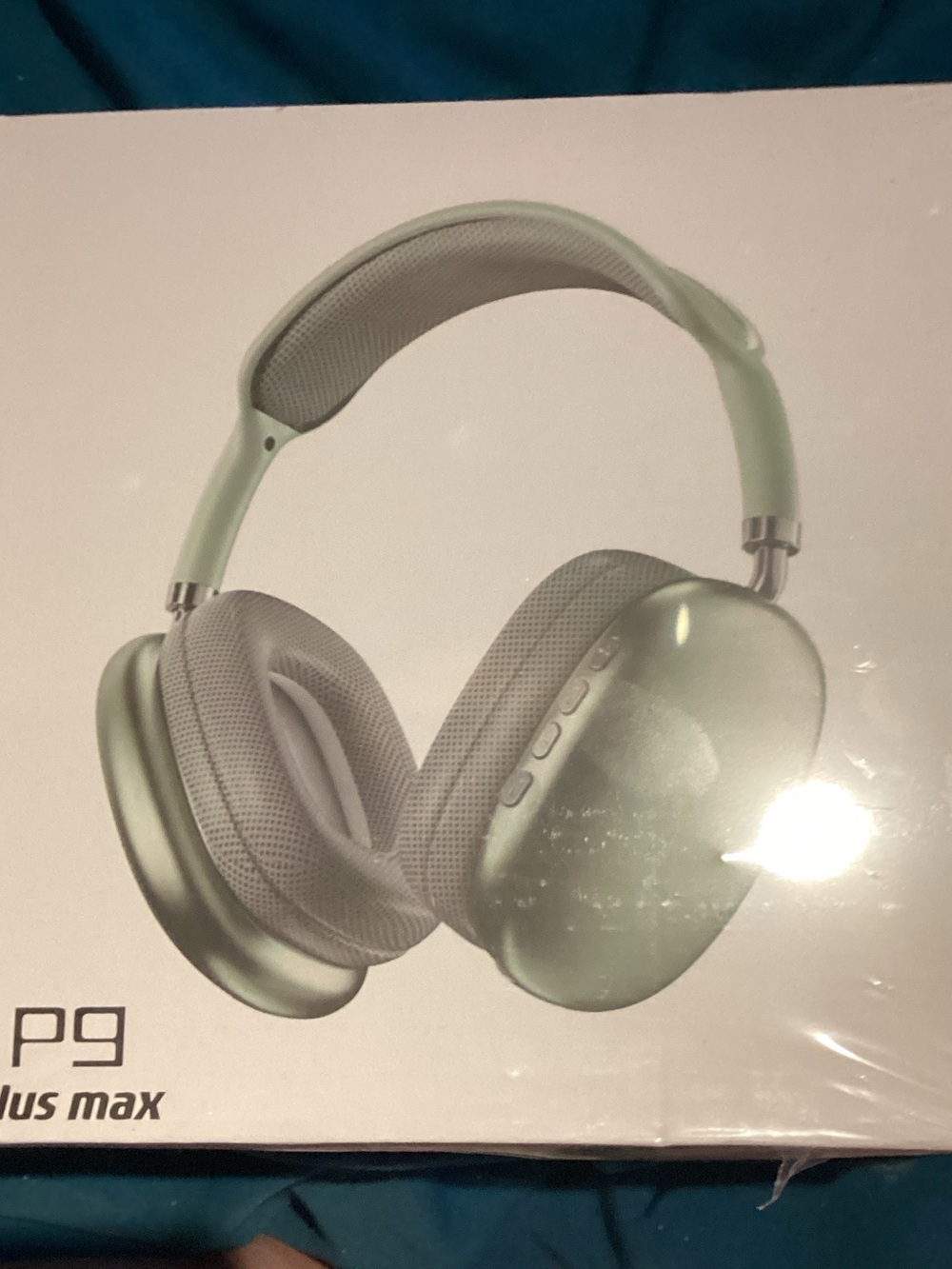 Over-Ear Headphones in Mint Green